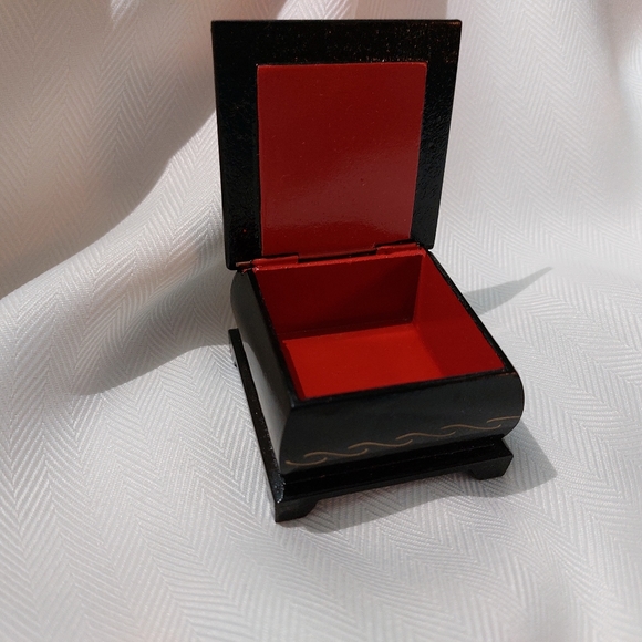 Lacquer Russian Miniature Small Box Trinket Russia Folk Craft Hand Painting - Picture 5 of 6